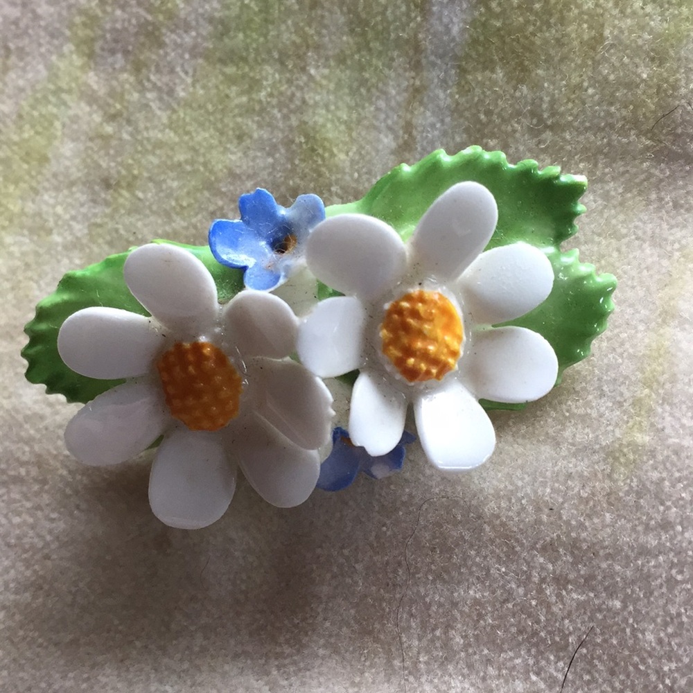 Brooch